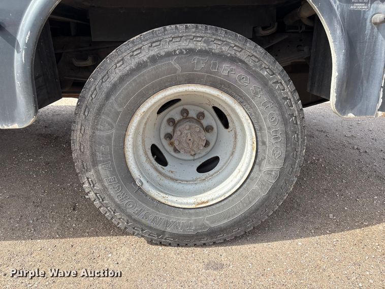 image for item EA4554 2004 Ford F350 Super Duty Ext. Cab utility bed pickup truck