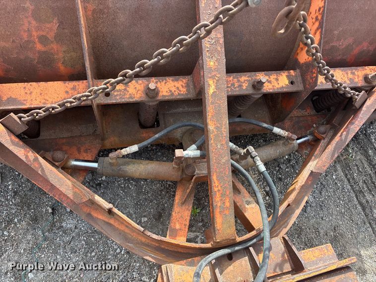 image for item EA4555 2007 International SF625 dump truck