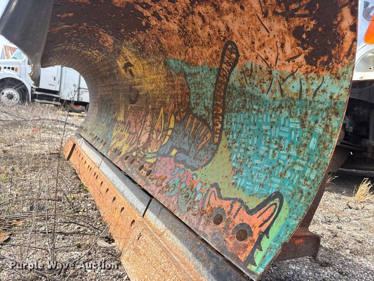 image for item EA4555 2007 International SF625 dump truck