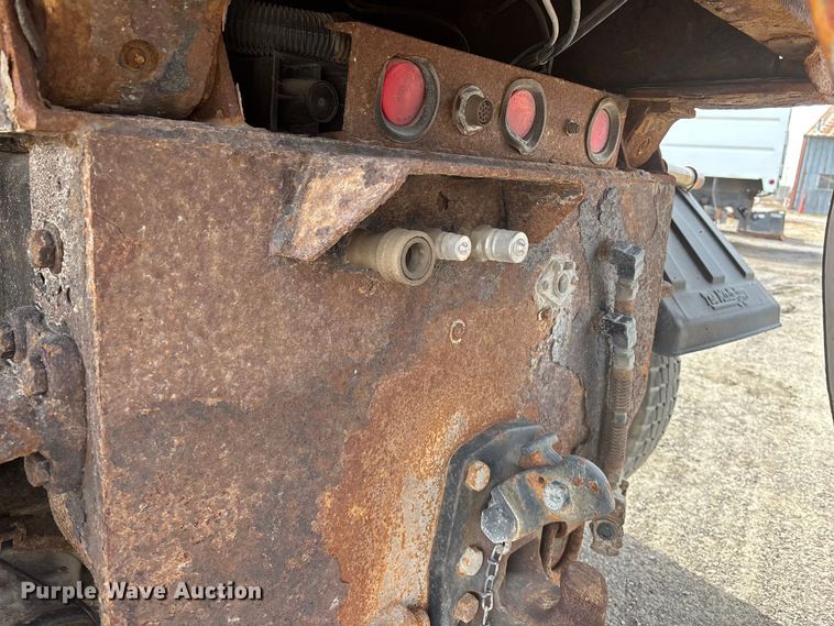 image for item EA4555 2007 International SF625 dump truck