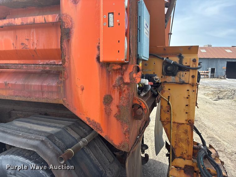 image for item EA4555 2007 International SF625 dump truck