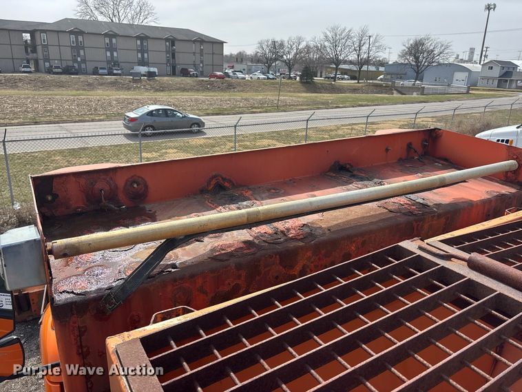 image for item EA4555 2007 International SF625 dump truck