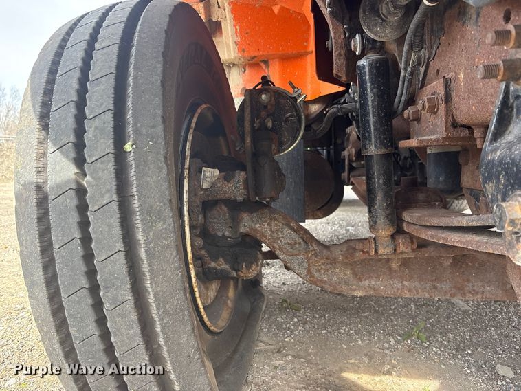 image for item EA4555 2007 International SF625 dump truck