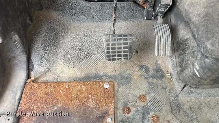 image for item EA4555 2007 International SF625 dump truck