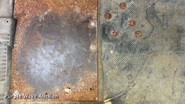 image for item EA4555 2007 International SF625 dump truck