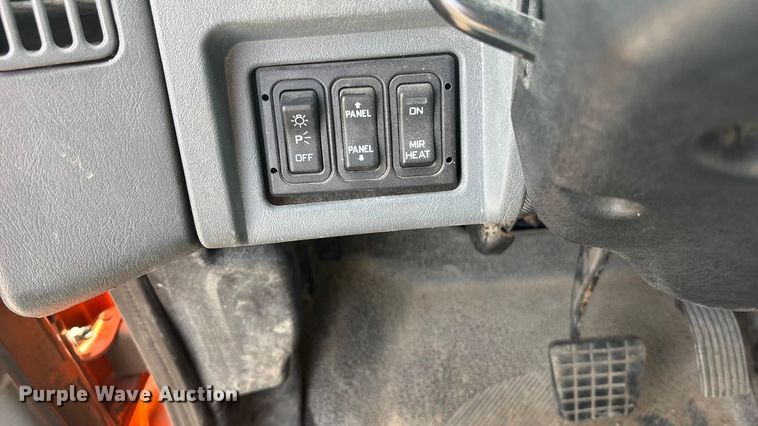 image for item EA4555 2007 International SF625 dump truck