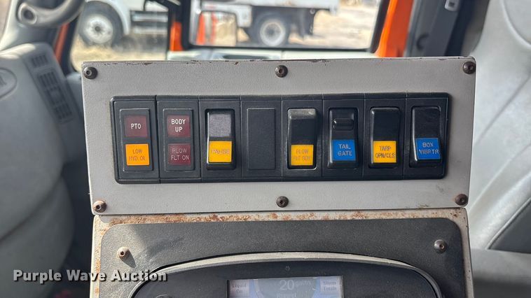 image for item EA4555 2007 International SF625 dump truck