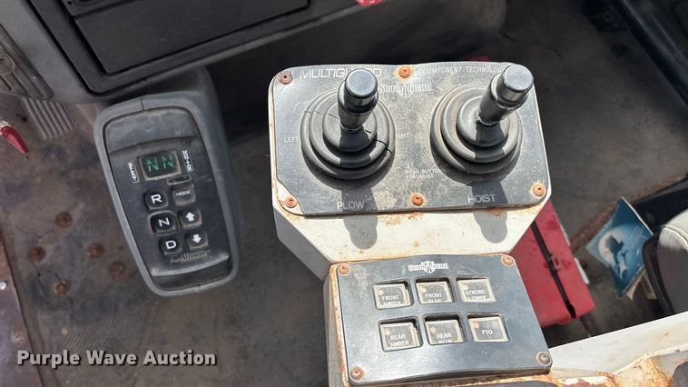 image for item EA4555 2007 International SF625 dump truck