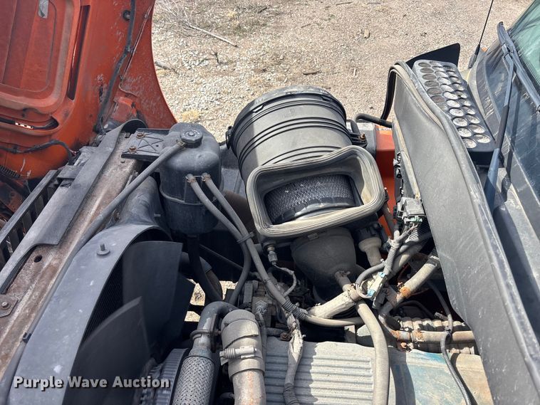 image for item EA4555 2007 International SF625 dump truck