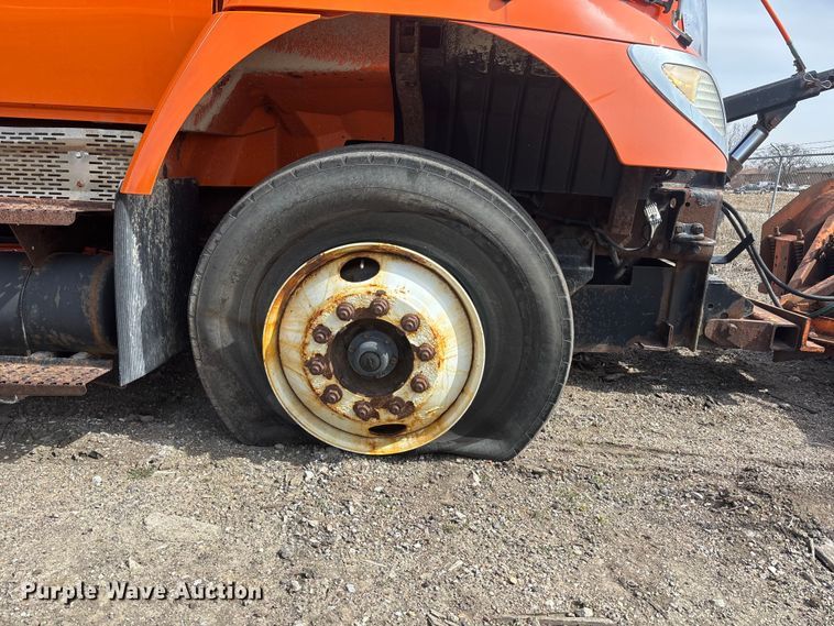 image for item EA4555 2007 International SF625 dump truck