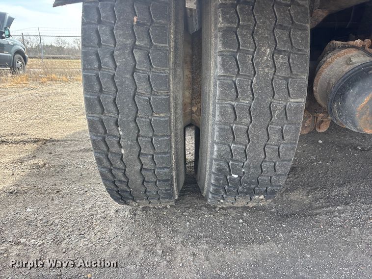 image for item EA4555 2007 International SF625 dump truck