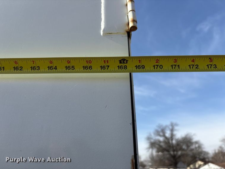 image for item EA4556 2001 Sterling M7500  chipper truck