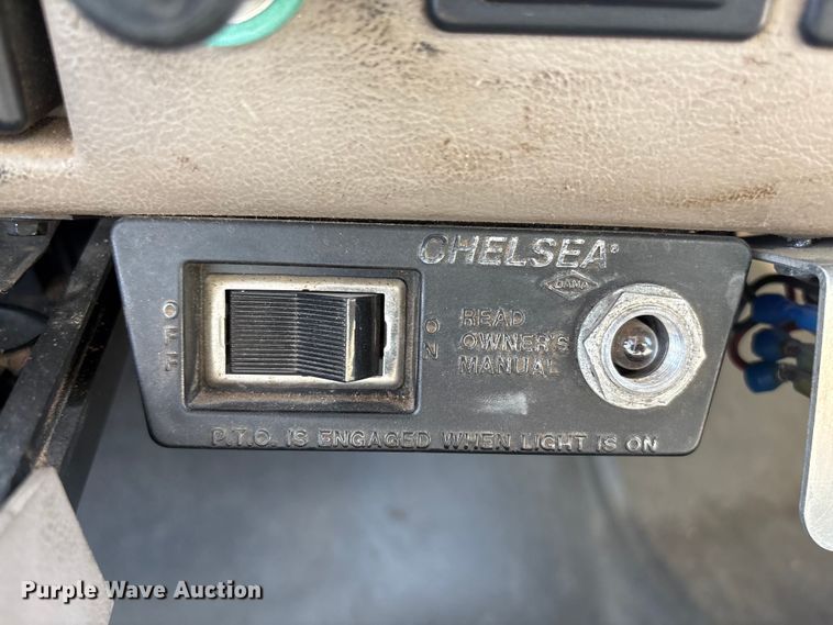 image for item EA4556 2001 Sterling M7500  chipper truck