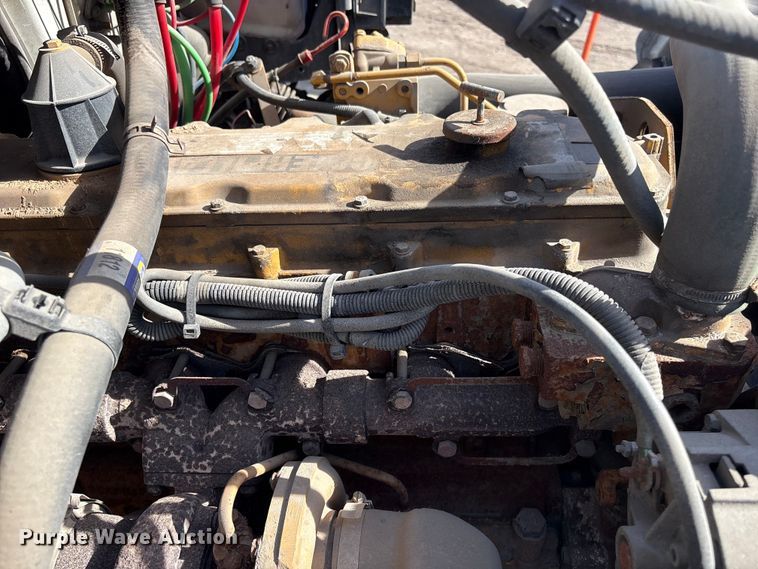 image for item EA4556 2001 Sterling M7500  chipper truck