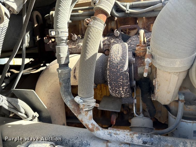 image for item EA4556 2001 Sterling M7500  chipper truck