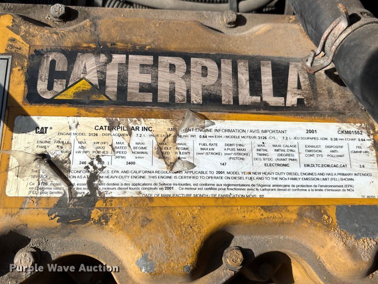 image for item EA4556 2001 Sterling M7500  chipper truck