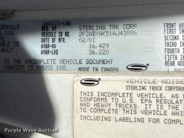 image for item EA4556 2001 Sterling M7500  chipper truck