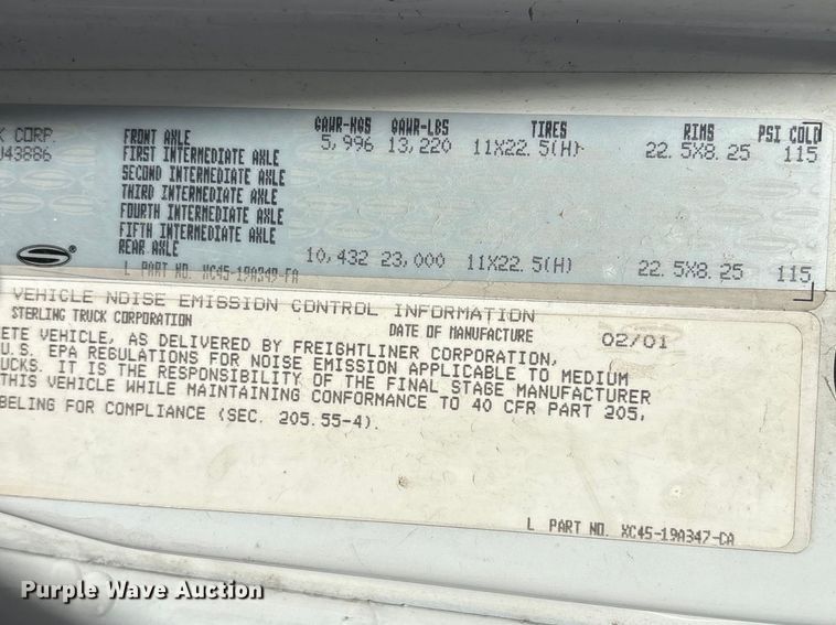 image for item EA4556 2001 Sterling M7500  chipper truck