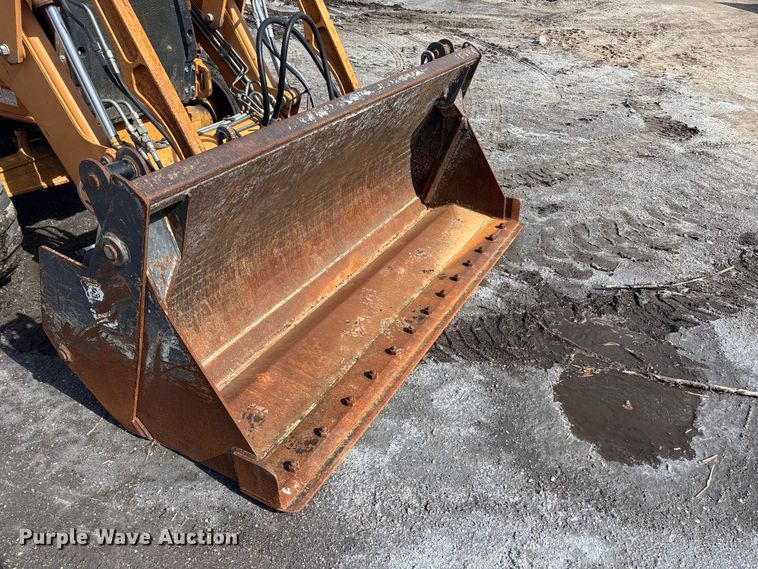 image for item EA4557 2004 Case 570 MXT landscape tractor