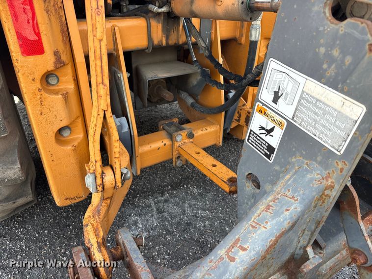 image for item EA4557 2004 Case 570 MXT landscape tractor