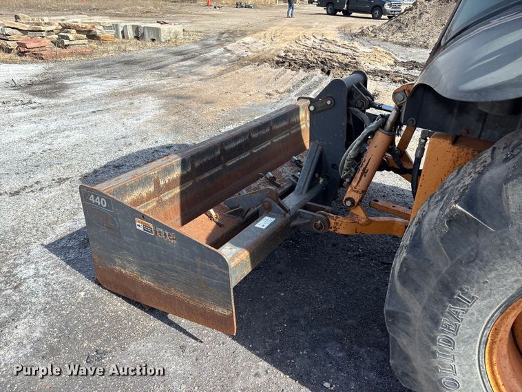 image for item EA4557 2004 Case 570 MXT landscape tractor