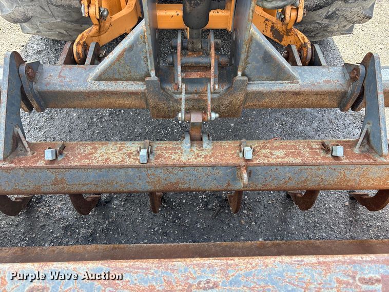 image for item EA4557 2004 Case 570 MXT landscape tractor