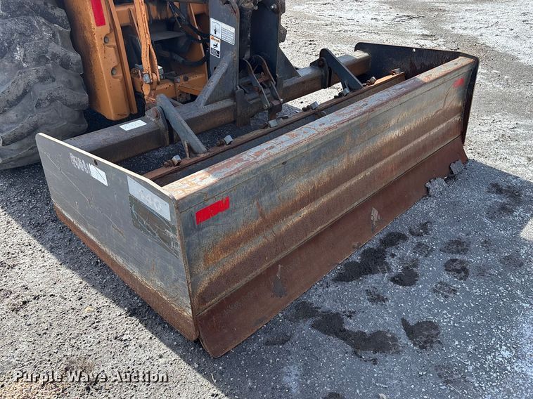 image for item EA4557 2004 Case 570 MXT landscape tractor