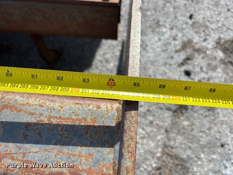 image for item EA4557 2004 Case 570 MXT landscape tractor