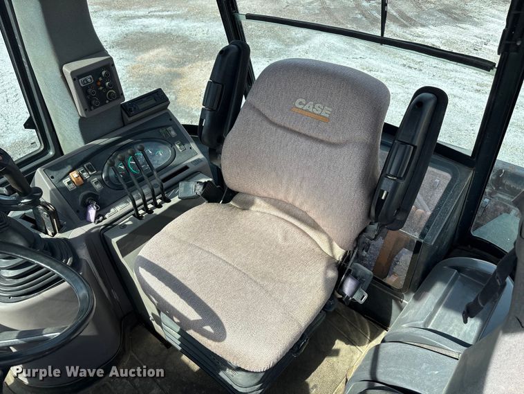 image for item EA4557 2004 Case 570 MXT landscape tractor