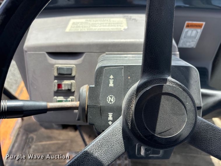 image for item EA4557 2004 Case 570 MXT landscape tractor