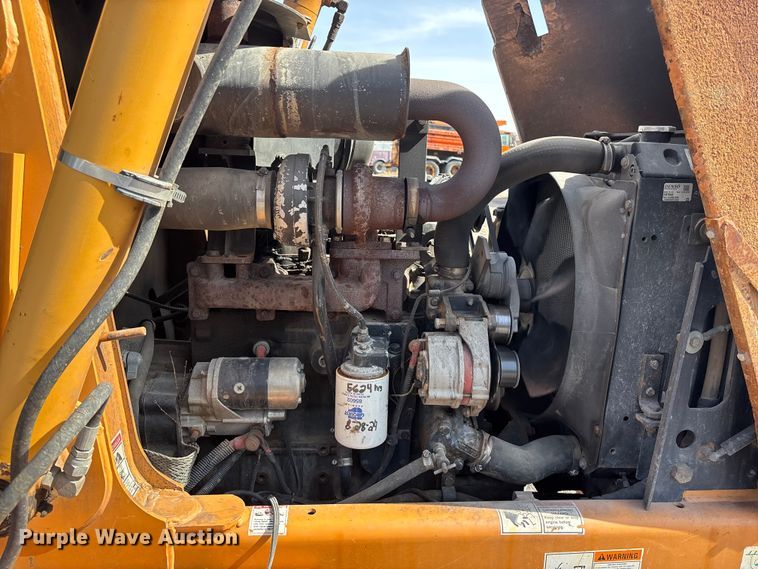 image for item EA4557 2004 Case 570 MXT landscape tractor