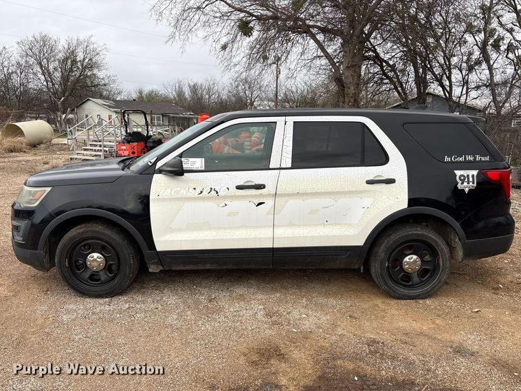 image for item EA7952 2016 Ford Explorer Police SUV