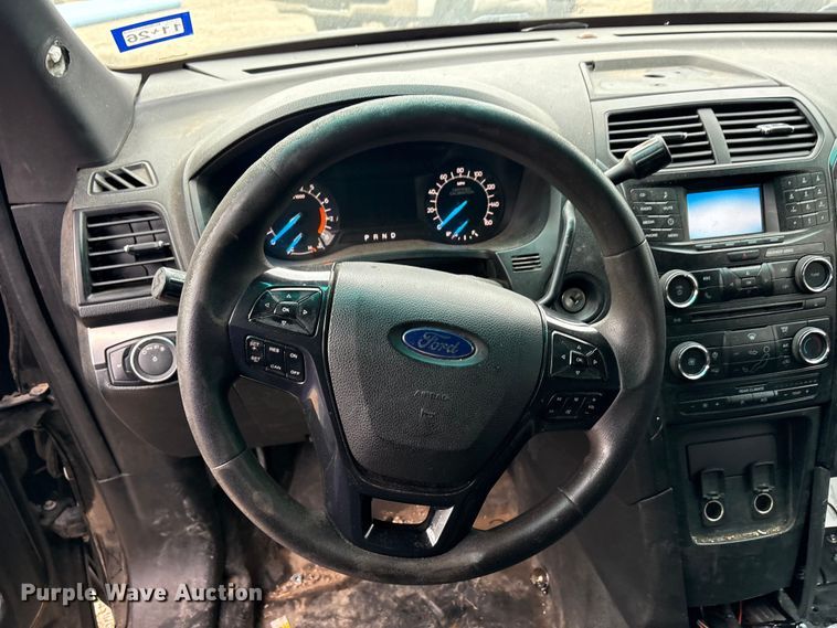 image for item EA7952 2016 Ford Explorer Police SUV