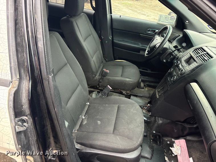 image for item EA7952 2016 Ford Explorer Police SUV