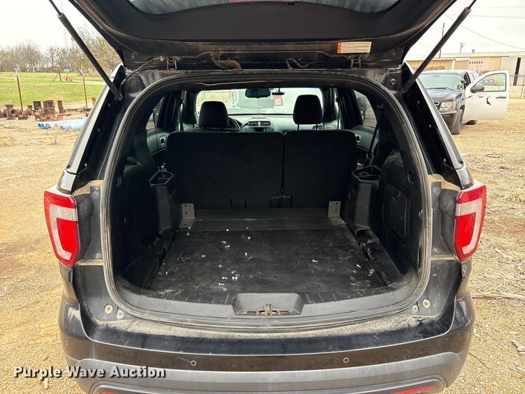 image for item EA7952 2016 Ford Explorer Police SUV