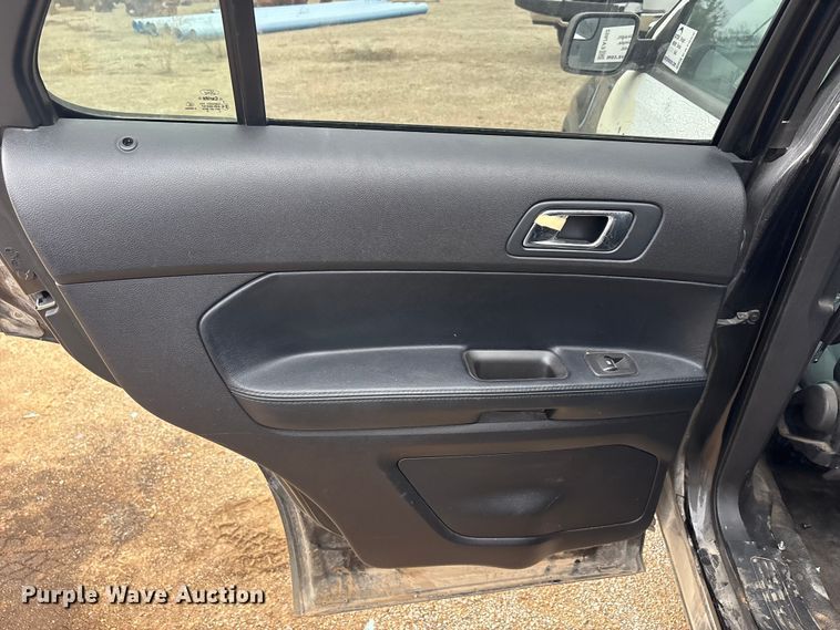 image for item EA7952 2016 Ford Explorer Police SUV