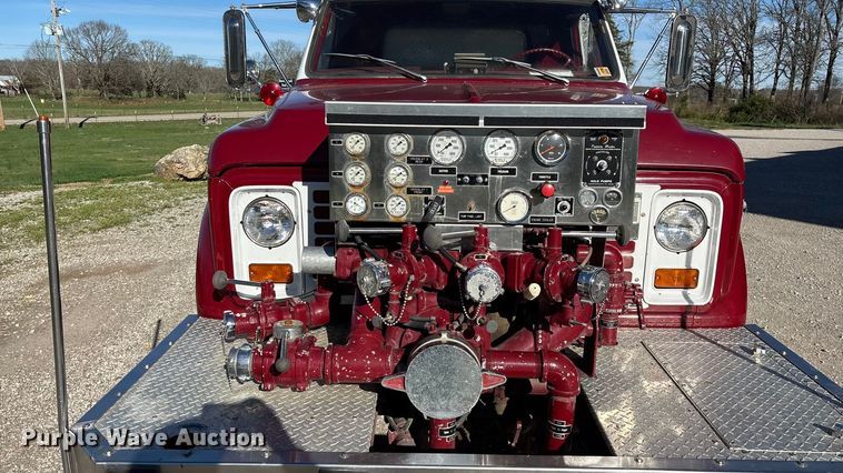 image for item ED2462 1969 GMC 6500 V-Eight pumper fire truck
