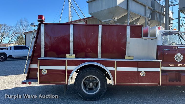 image for item ED2462 1969 GMC 6500 V-Eight pumper fire truck