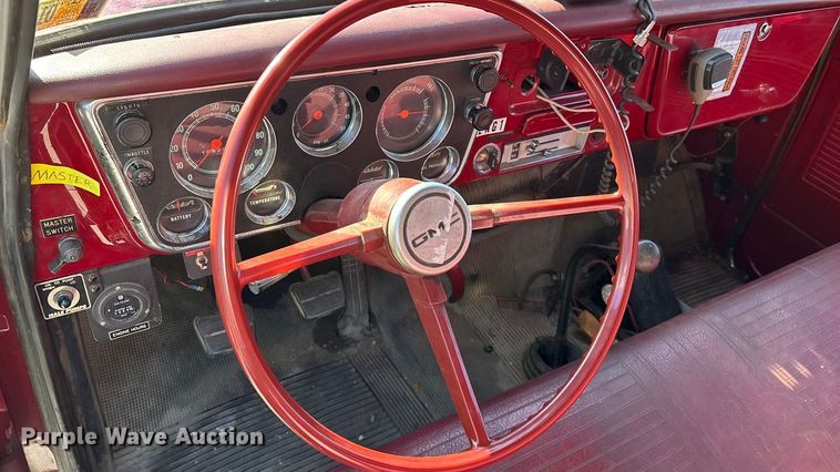 image for item ED2462 1969 GMC 6500 V-Eight pumper fire truck