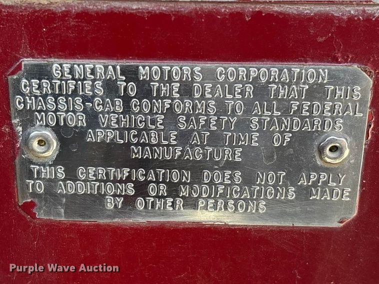 image for item ED2462 1969 GMC 6500 V-Eight pumper fire truck