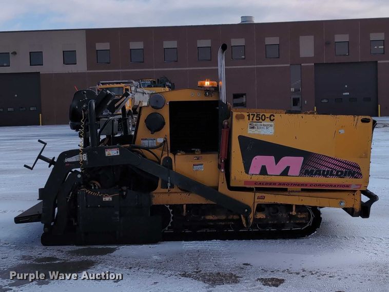 image for item EG2731 2011 Mauldin 1750C paver