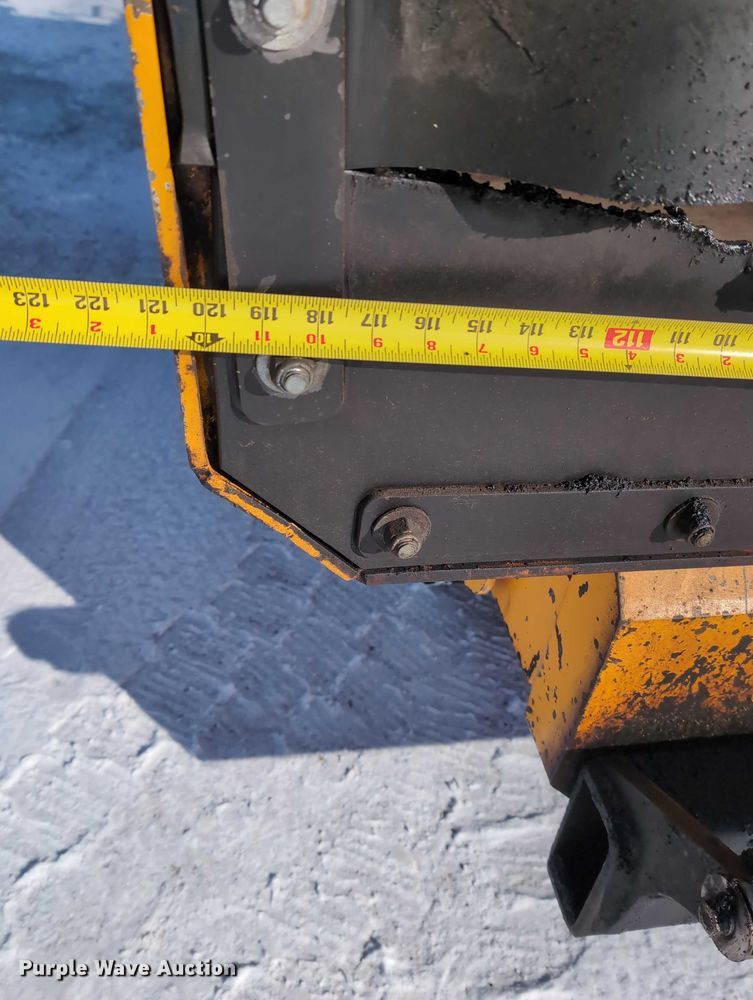 image for item EG2731 2011 Mauldin 1750C paver