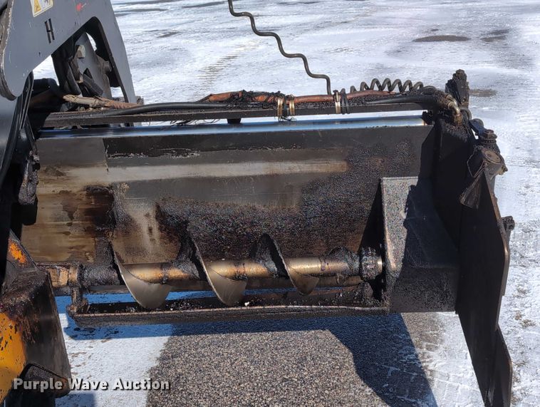 image for item EG2731 2011 Mauldin 1750C paver