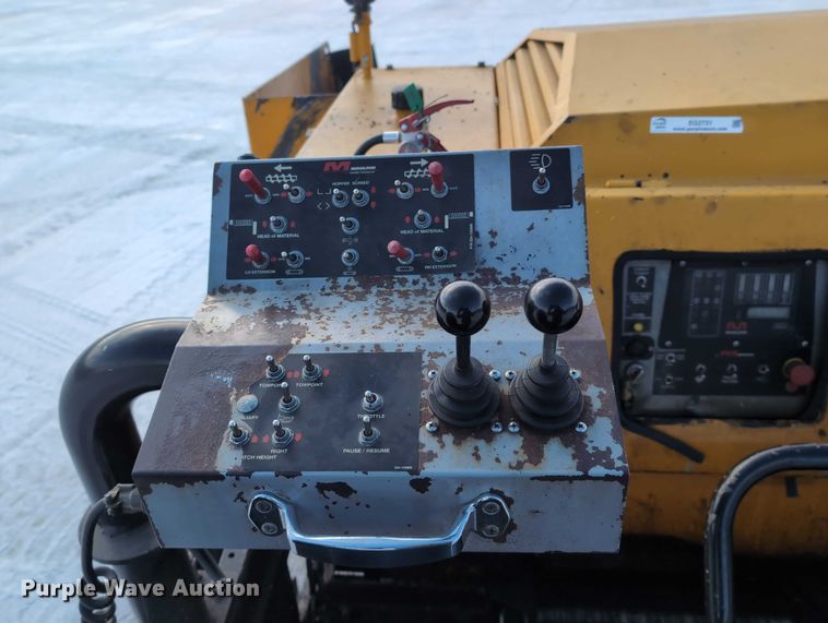 image for item EG2731 2011 Mauldin 1750C paver