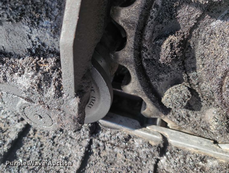 image for item EG2731 2011 Mauldin 1750C paver