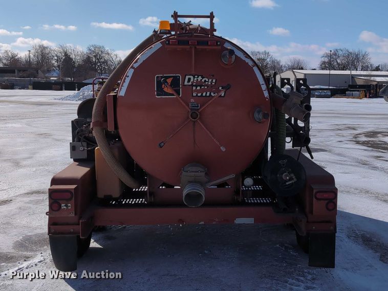 image for item EG2732 2005 Ditch Witch FX30S vacuum excavator