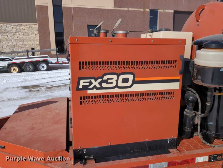 image for item EG2732 2005 Ditch Witch FX30S vacuum excavator