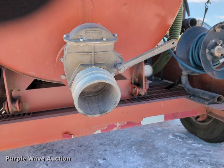 image for item EG2732 2005 Ditch Witch FX30S vacuum excavator