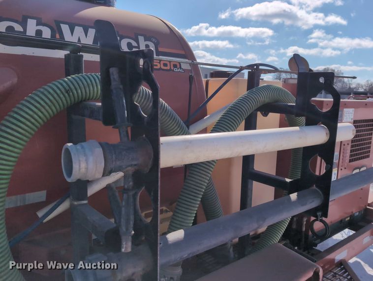 image for item EG2732 2005 Ditch Witch FX30S vacuum excavator