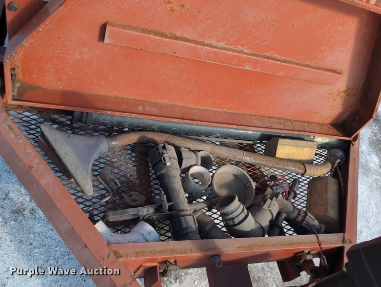 image for item EG2732 2005 Ditch Witch FX30S vacuum excavator